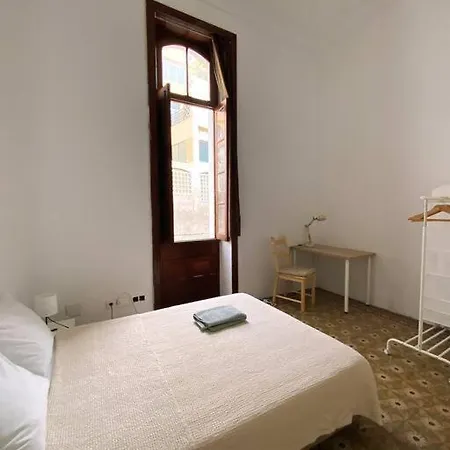 Comfortable In Historic Casa Quesada Shared House Zajazd *