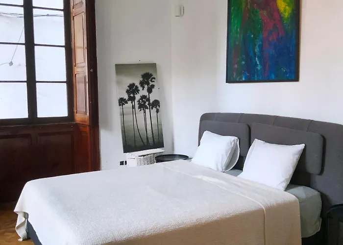 Comfortable In Historic Casa Quesada Shared House Inn