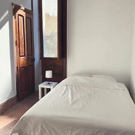 Comfortable In Historic Casa Quesada Shared House イン *