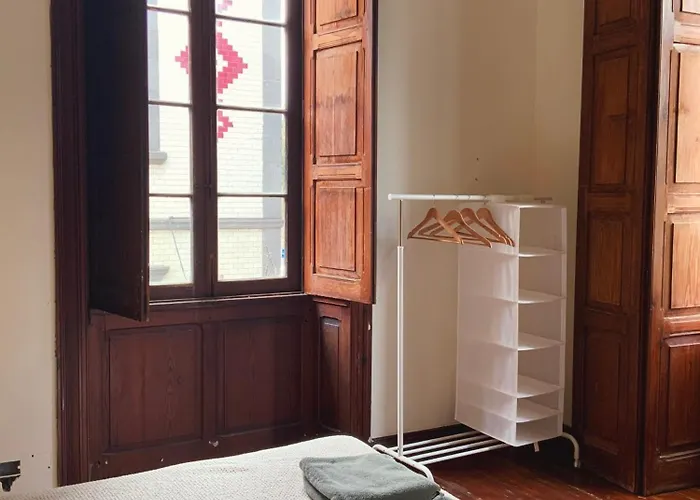 Comfortable In Historic Casa Quesada Shared House